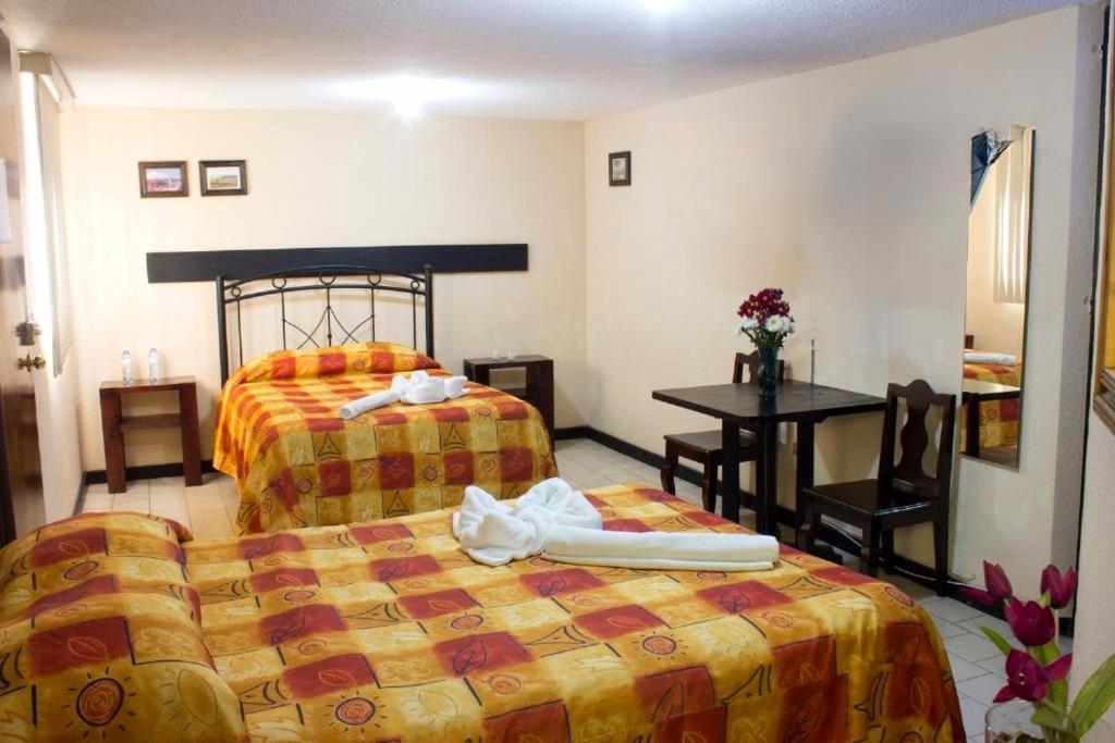 Villas Hotel Cholula de Rivadavia Exterior foto